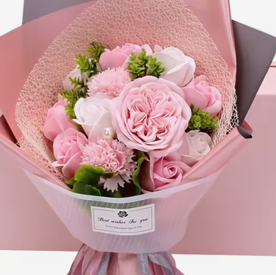 Ein guter Preis. Seifenblumen, Muttertag, Valentinstag, Geschenke, Blumenstrauß, handgefertigte Rosenseife, getrocknete Blumen, Geschenkbox Online