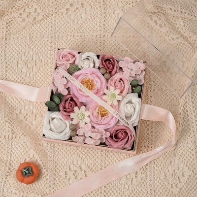 Ein guter Preis. Luxuriöse Handgemachte Forever Seife Blume Rosenstrauß in Acrylbox, Elegante Duft Seife Blume Geschenk für Valentinstag, Weihnachten & Geburtstag Online