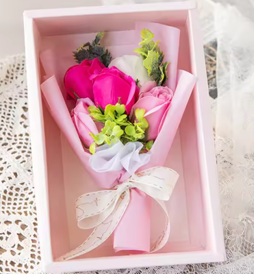 Ein guter Preis. Romantische ewige Rose Seife Blumenstrauß Geschenk-Box für ihre duftende bewahrte Blume Jahrestag Geburtstag Valentinstag Gif Online