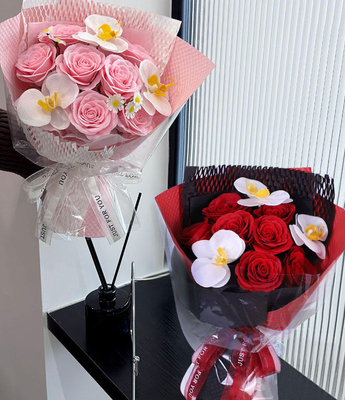 Ein guter Preis. Rosenblütenseife mit Geschenkbox Valentinstag Muttertag Rosenblumenseife Bouquet Bouquet Seife Blumen Online