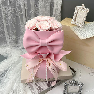 Ein guter Preis. Romantisches, traumhaftes, duftendes Seifenblütenstrauß Bowknot Pack Kunstrose/Tulip/Sonnenblumen Geschenk Online