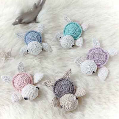Ein guter Preis. Benutzerdefinierte handgemachte gehäkelte Schildkröte Babyspielzeug süße Amigurumi Puppe Stofftier Spielzeug für Baby Kinder handgestrickte Schildkröte Geschenke Online