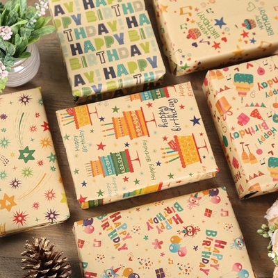 Ein guter Preis. Kraftpapier-Geschenk-Verpackung bedeckt 85gsm für die Geburtstagsfeier-Geschenk-Verpackung Online
