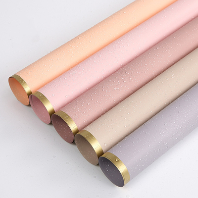 Ein guter Preis. Matt Florist Wrapping Paper der 50 Mikrometer-Blumenstrauß-Verpackung bedeckt mit goldener Grenze Online