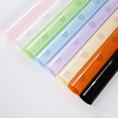 Ein guter Preis. Ausgehöhlter transparenter starker Plastikfilm OPP-Floristen-Wrapping Papers 0.035mm Online