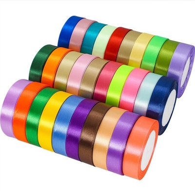 Ein guter Preis. 40mm fertigte mehrfarbiges einfaches Satin-Band Länge des Längen-doppelseitige Satin-Band-50m besonders an Online
